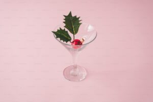 Low Carb Holiday Drinks: Festive Cocktails Without the Guilt