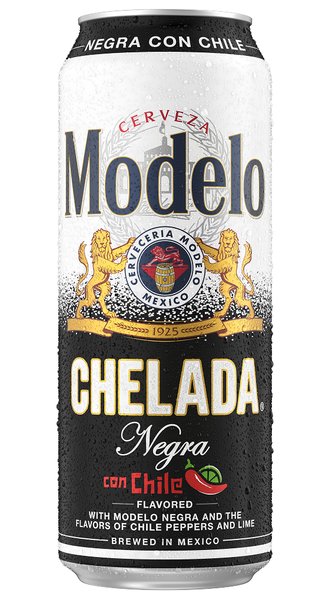 Modelo Chelada Negra con Chile