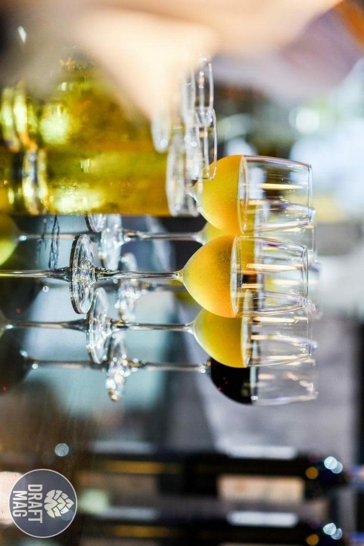 Michelob Ultra Organic Seltzer Peach Pear