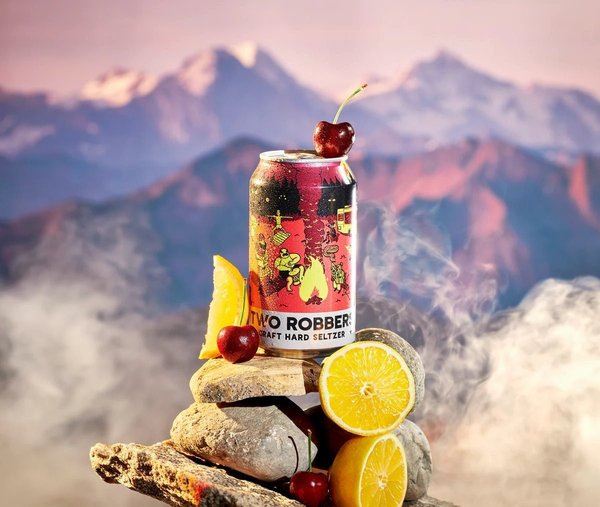 Two Robbers Lemon Blueberry