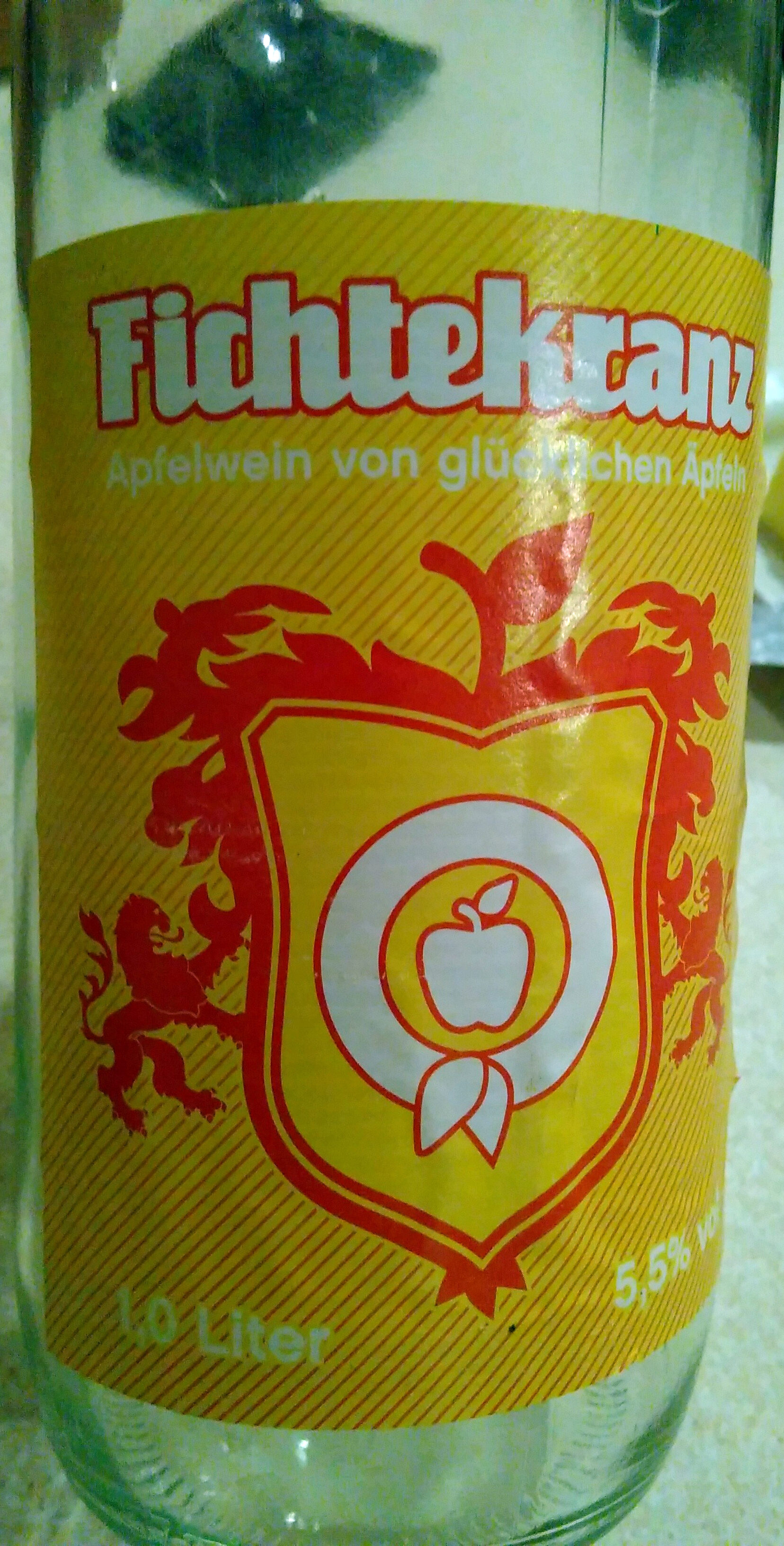 Fichtekranz Apfelwein von glücklichen Äpfeln